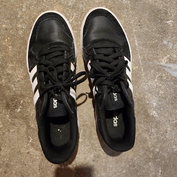 Sneakers - Picture 2 of 2